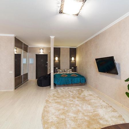 Studio Apartment On Bazhana Kijów Zewnętrze zdjęcie