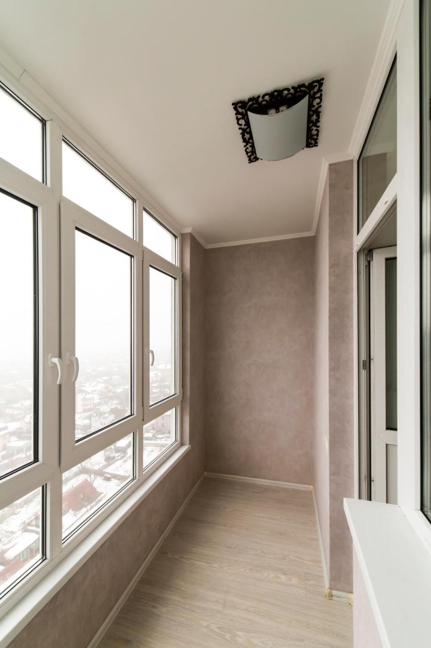 Studio Apartment On Bazhana Kijów Zewnętrze zdjęcie
